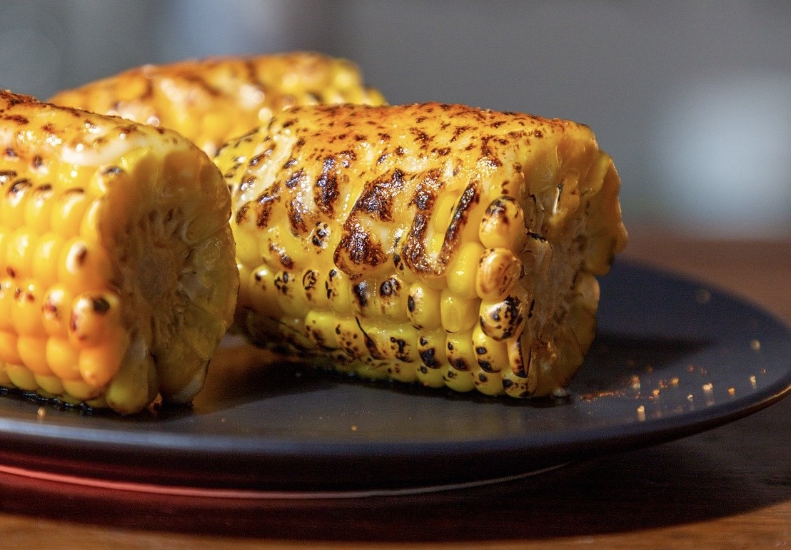 Grilled corn on a plate