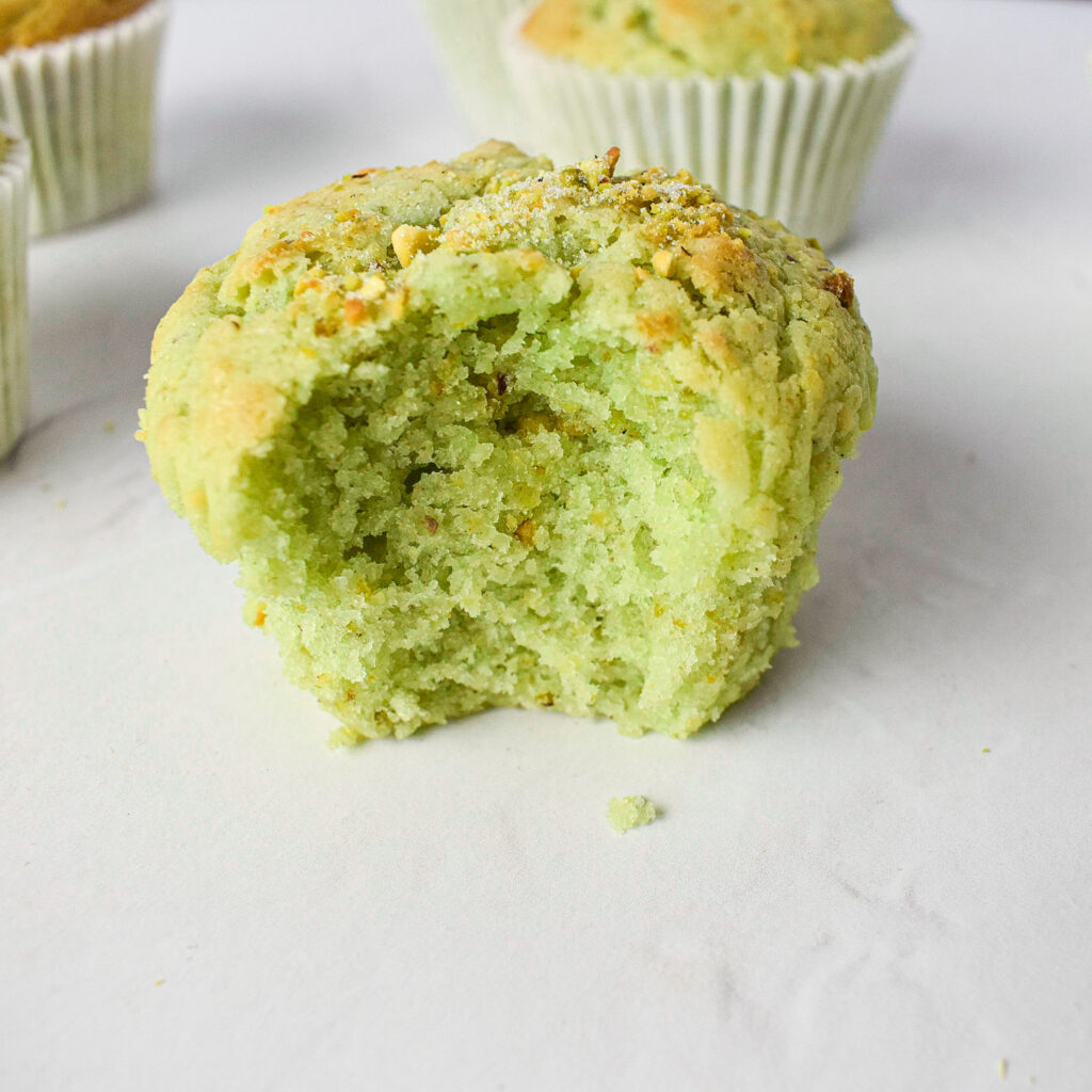 Pistachio muffins