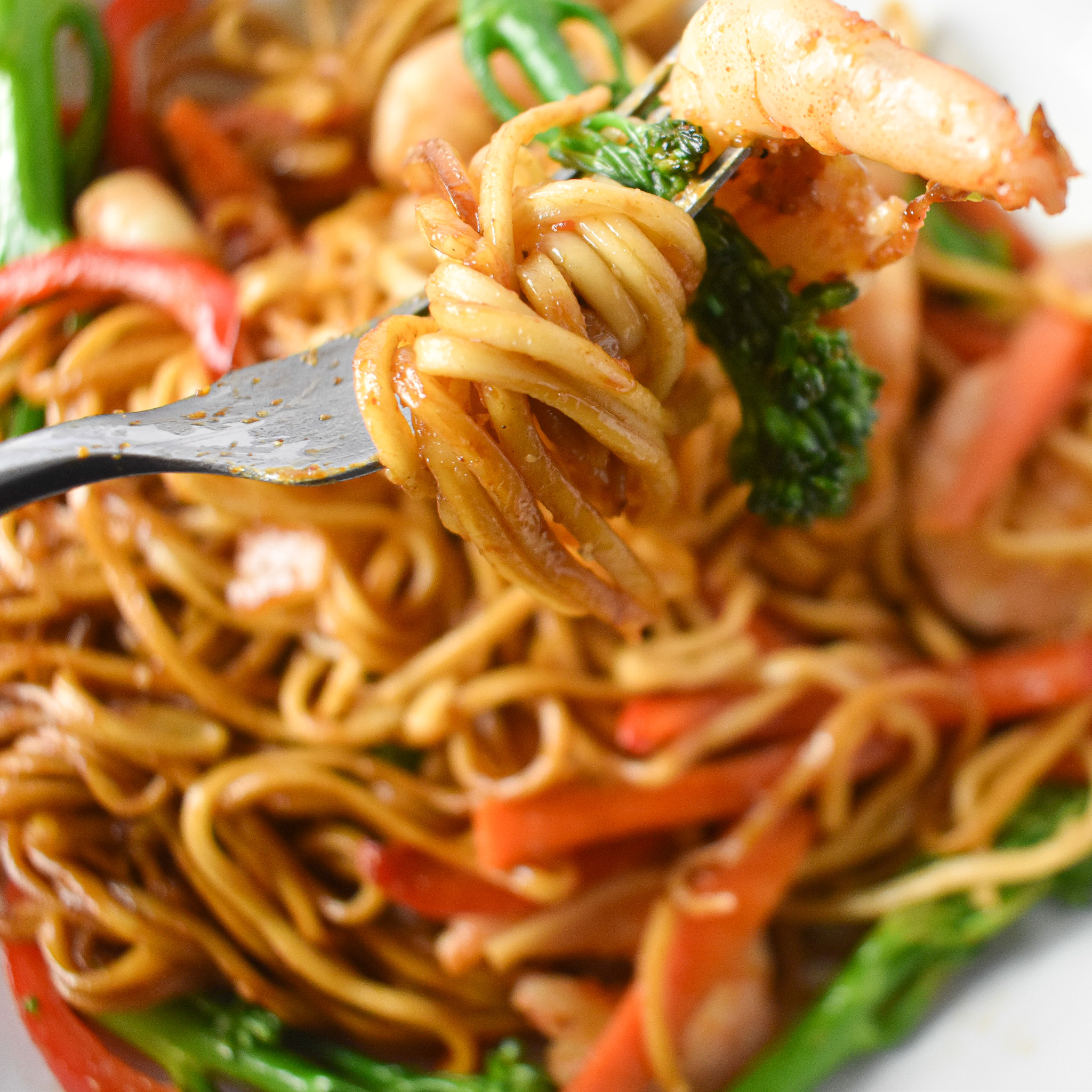 Prawn Noodle Stir Fry with Sweet Chilli - Andrea's Dainty Kitchen