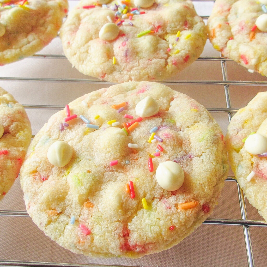 Funfetti cookies on a cooling rack.