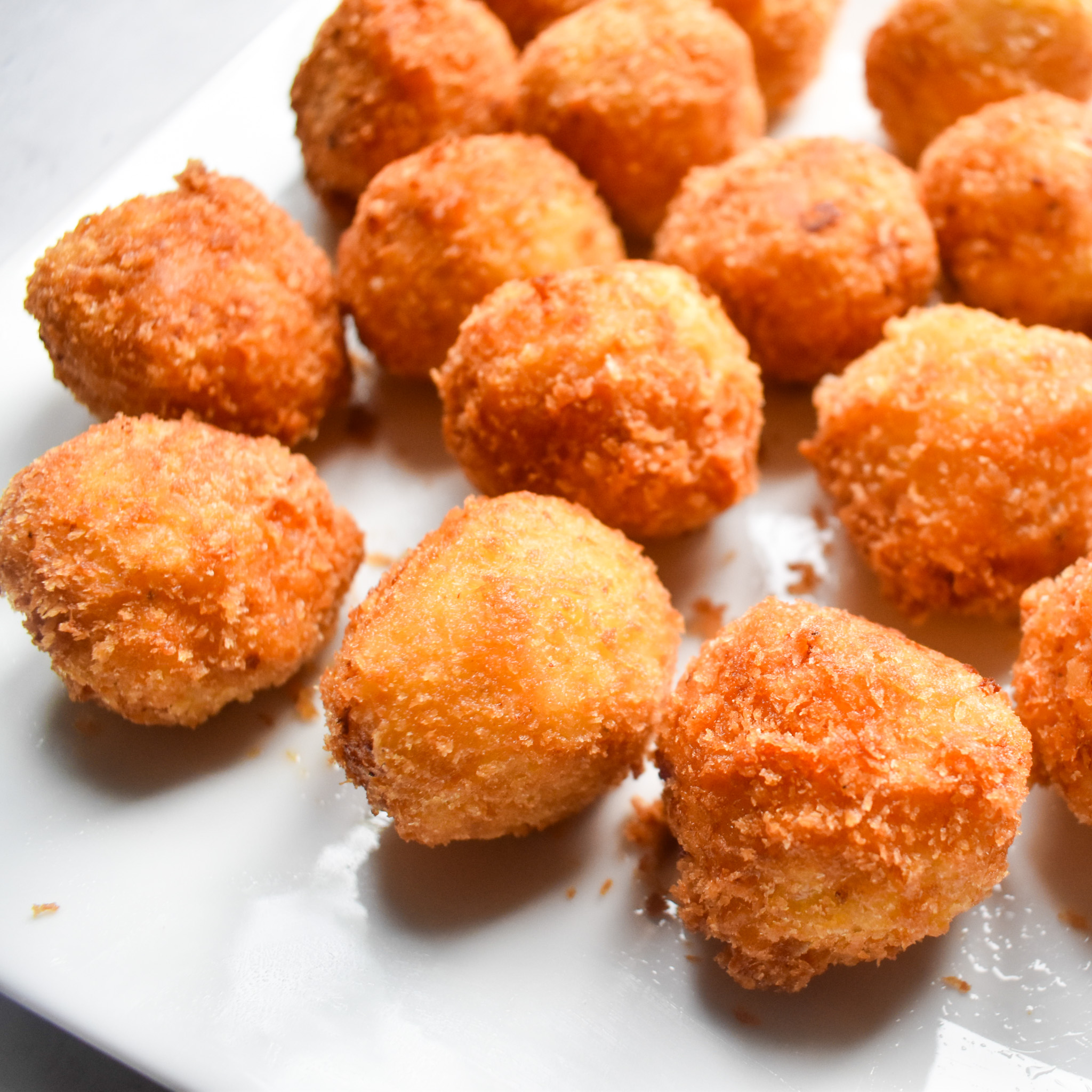 mac and cheese balls