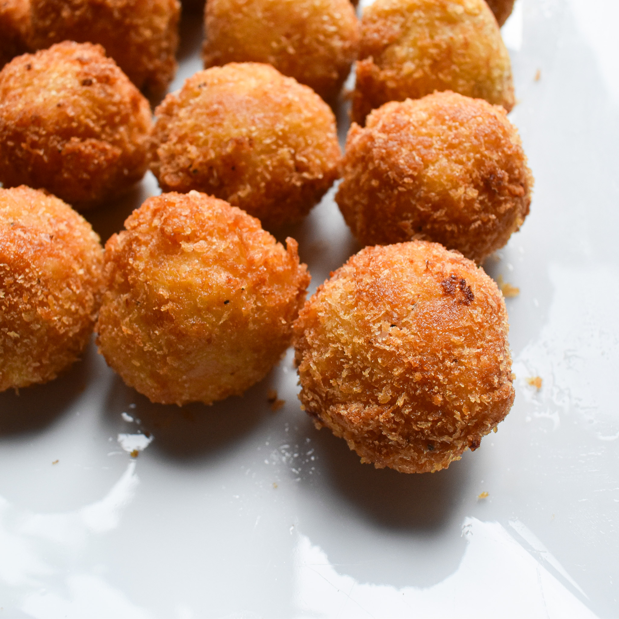 mac and cheese bites